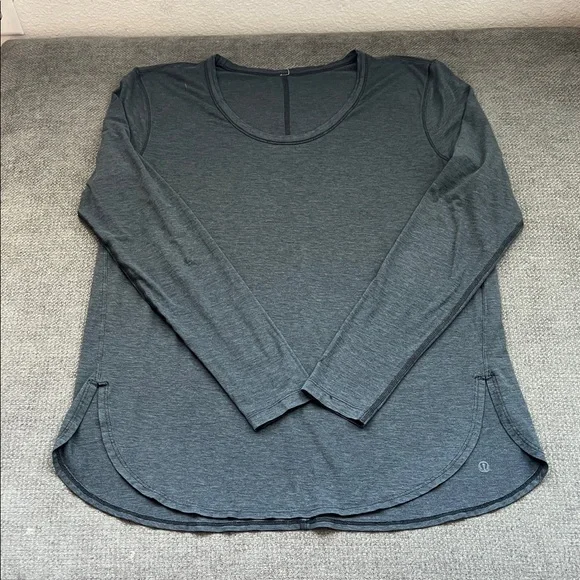 lululemon athletica Charcoal Long Sleeve Top - Picture 2 of 5